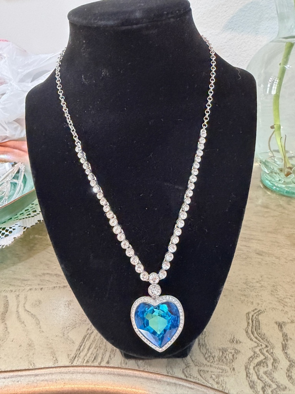 Sparkling Blue Heart Pendant Necklace - Women Jewelry